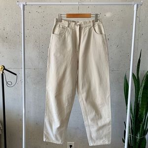 Vintage high waisted beige jeans